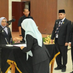 Penyegaran Birokrasi, Wabup Kampar Misharti Lantik 17 Pejabat Eselon III dan IV.